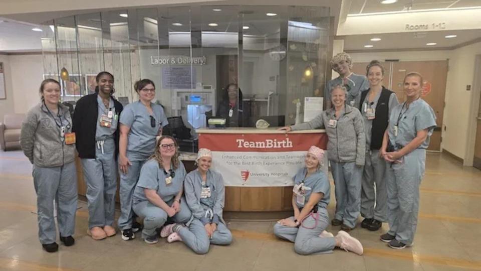 University Hospitals Terapkan Model TeamBirth untuk Tingkatkan Perawatan Persalinan