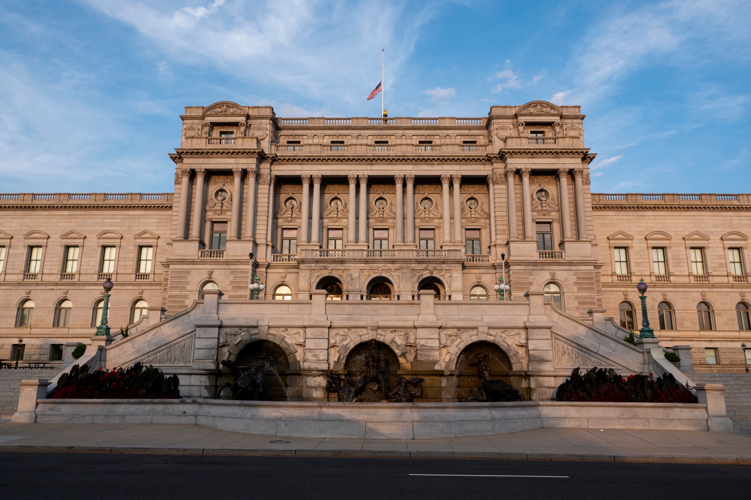 Pertarungan Politik Keras di Balik Pemecatan Pejabat Hak Cipta AS dan Ancaman AI