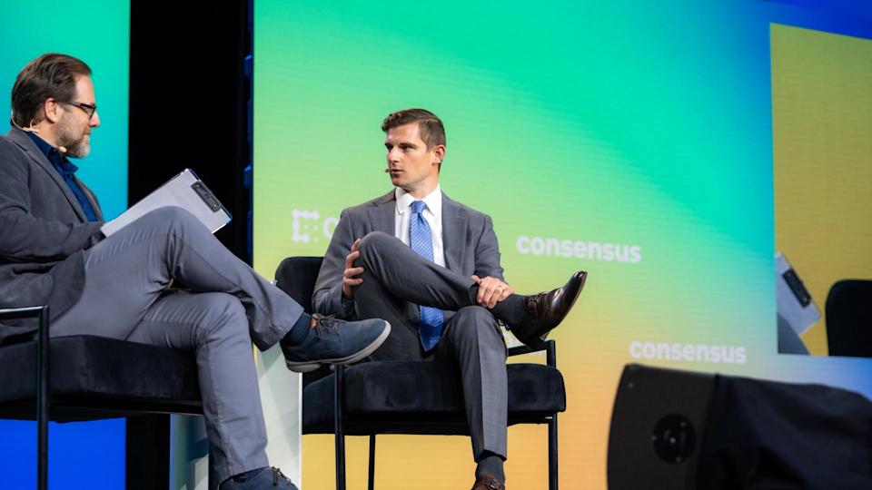 Trump Optimis Tanda Tangani Aturan Stablecoin dan Struktur Pasar Sebelum Agustus