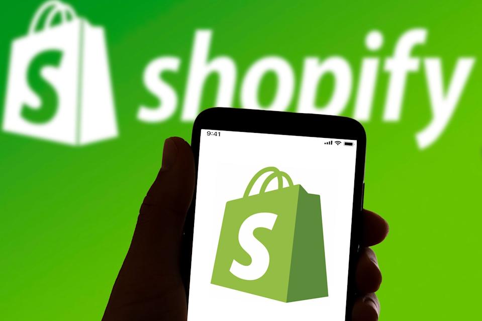 Kenapa Saham Shopify dan Uber Bisa Gandakan Investasimu Hingga 2030