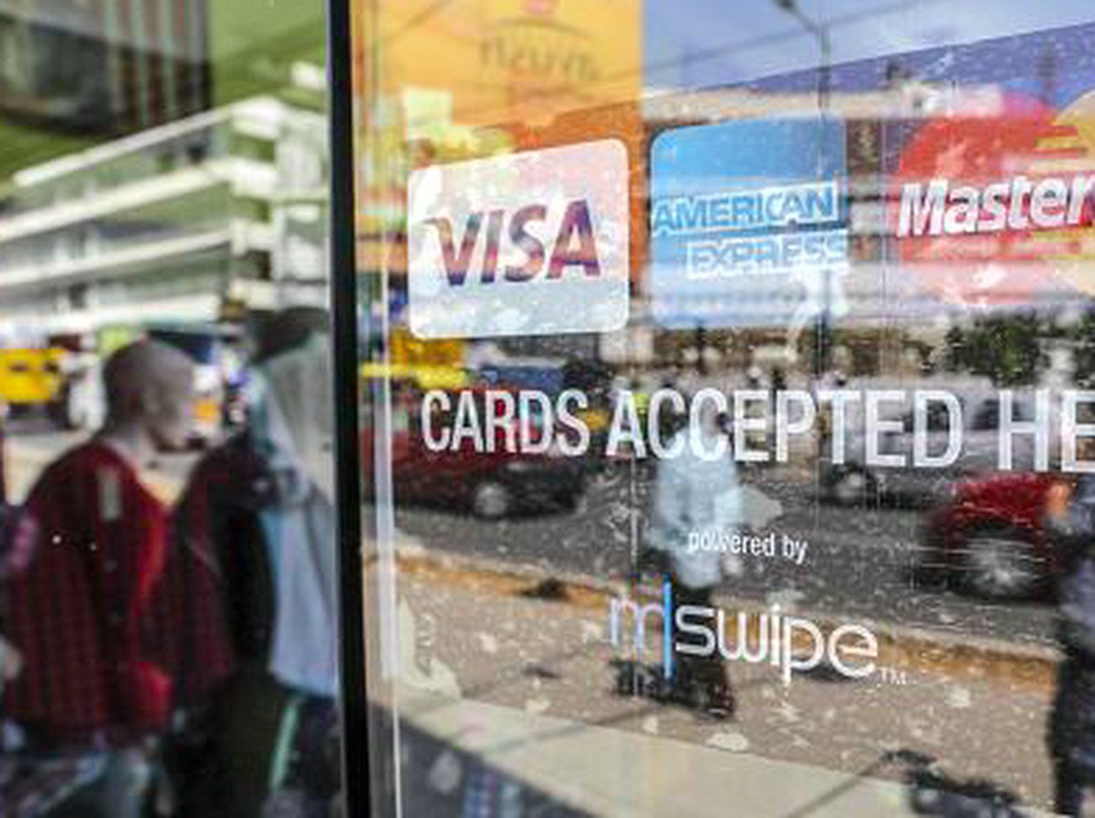 Pedagang Eropa Tuntut Regulasi Ketat Atas Biaya Visa dan Mastercard