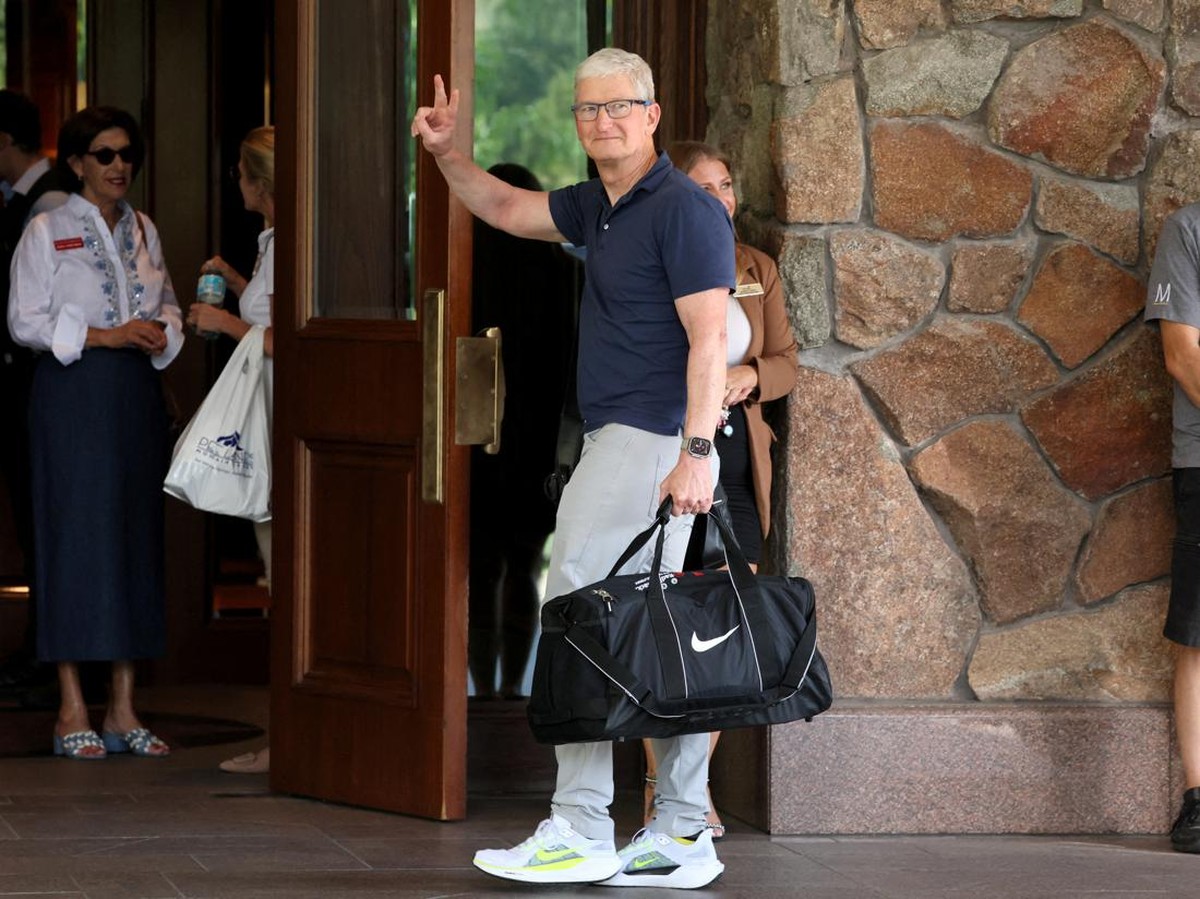 Trump Desak Apple Berhenti Produksi di India dan Kembalikan Ke AS