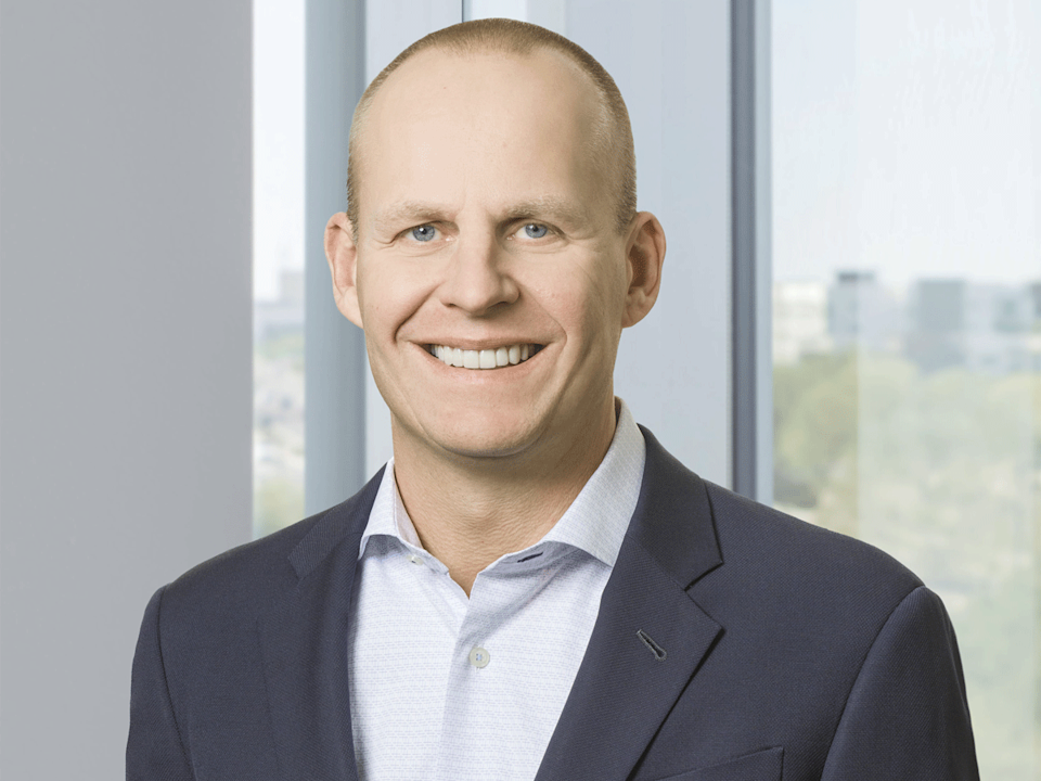 Mengapa Mantan Mitra McKinsey Pilih Turun Lapangan Demi Wawasan Nyata