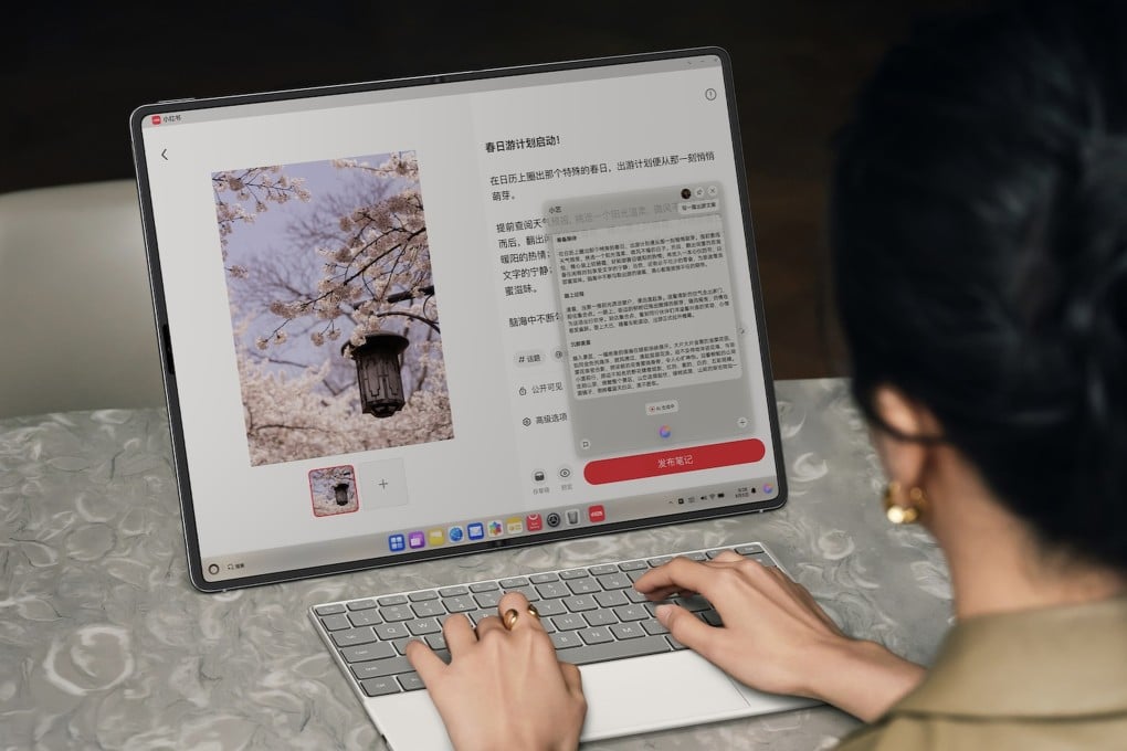 Huawei Kenalkan Laptop Lipat dan MateBook Pro dengan Sistem Operasi Huawei Sendiri