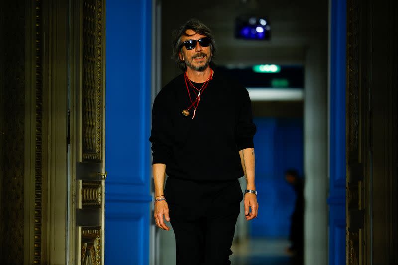 Pierpaolo Piccioli Ditunjuk Jadi Direktur Kreatif Baru Balenciaga 2025