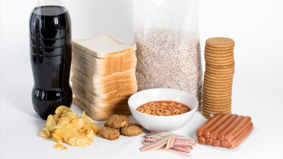 Mengungkap Konsumsi Makanan Ultra-Proses Melalui Molekul dalam Darah dan Urine