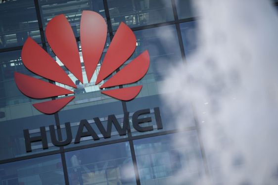 Ketegangan AS-China Memuncak Lagi Karena Pembatasan Chip AI Huawei