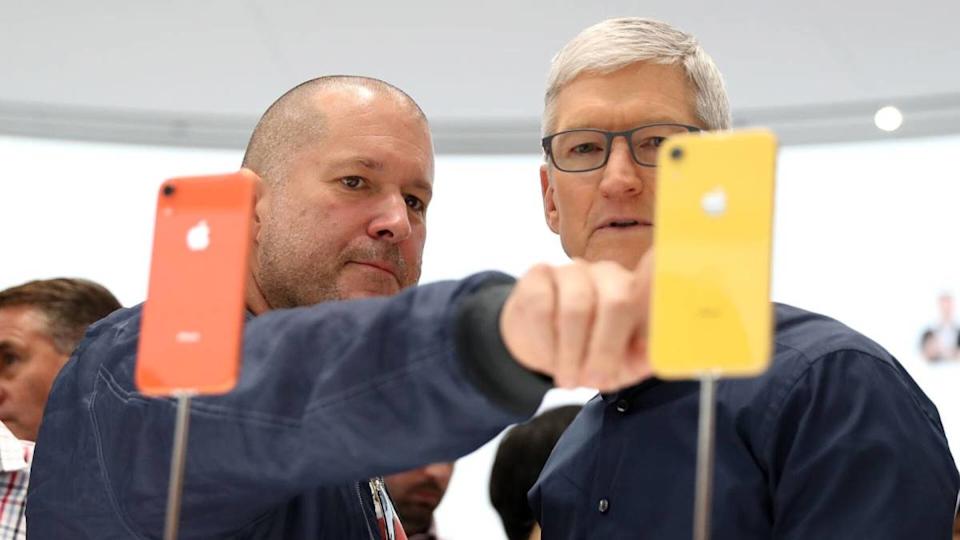 OpenAI Akuisisi Startup AI dan Rekrut Jony Ive untuk Masa Depan Inovasi AI