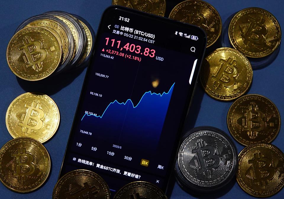 Bitcoin ETF Raup Investasi Miliaran Saat Harga Bitcoin Cetak Rekor Baru