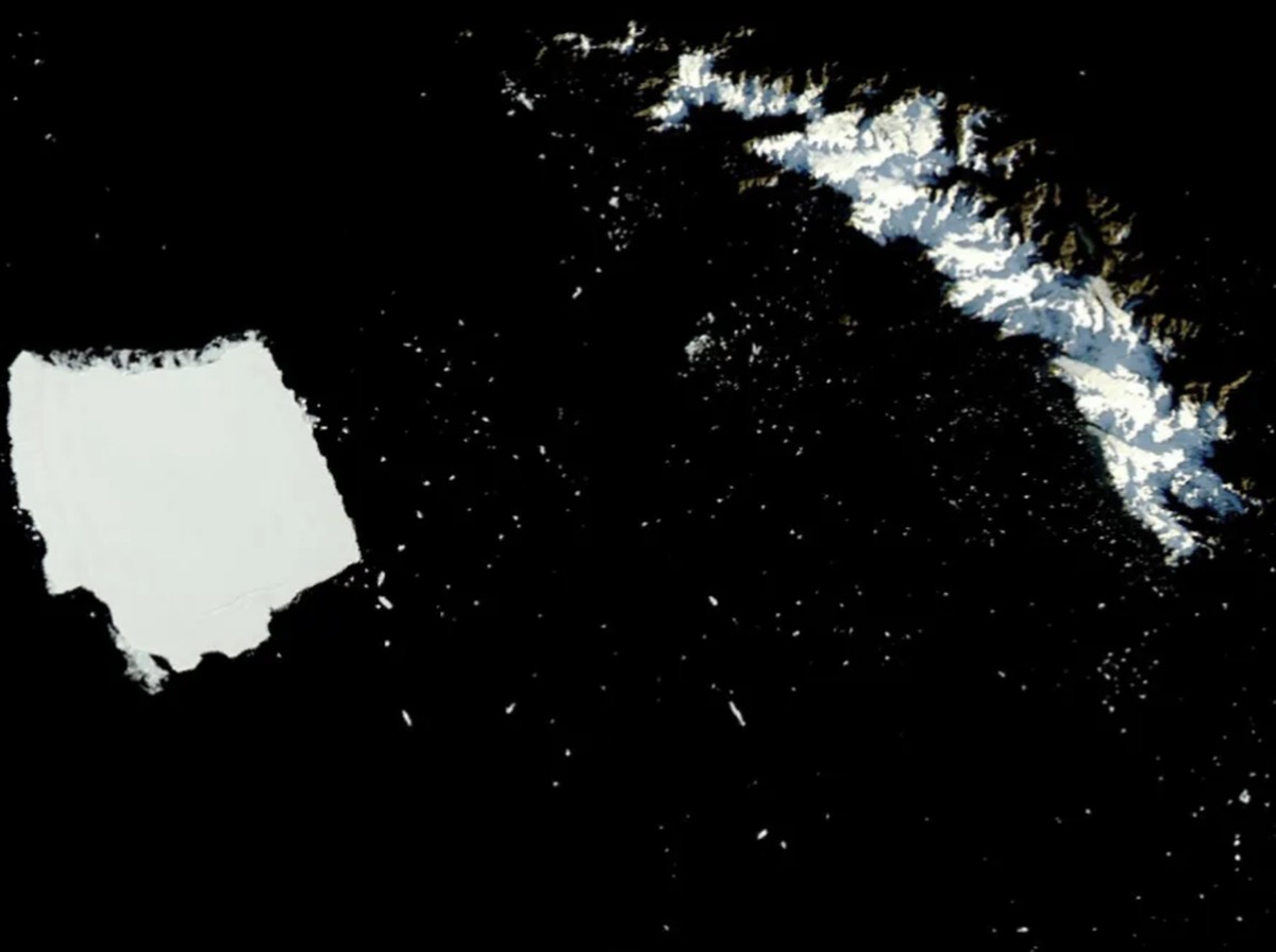Gunung Es Terbesar A23a di Antartika Mulai Hancur dan Menyebar Ancaman Baru
