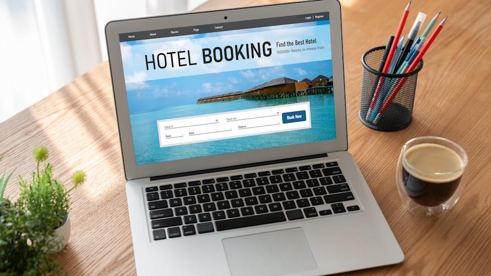 Platform Pemesanan Hotel Khusus untuk Wisatawan Berusia 18 Tahun di AS