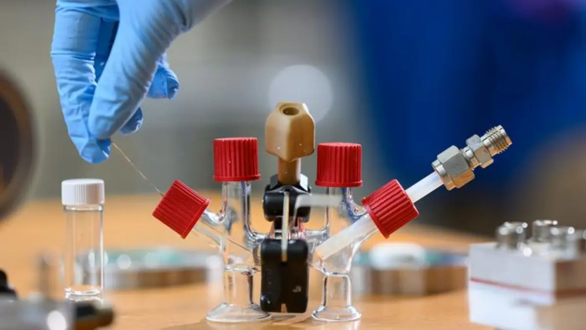 Sel Bahan Bakar Sodium-Udara dari MIT: Energi Tinggi dan Bersih untuk Pesawat Listrik Masa Depan