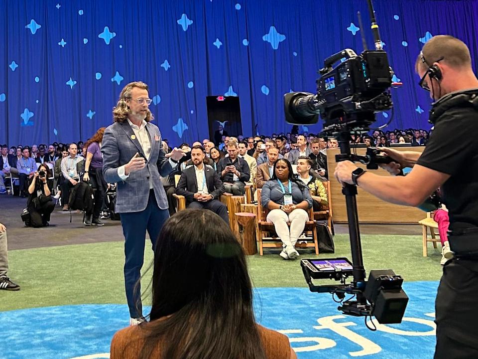 Patrick Stokes: Jangan Jadi Manajer Hanya Karena Ingin Naik Pangkat