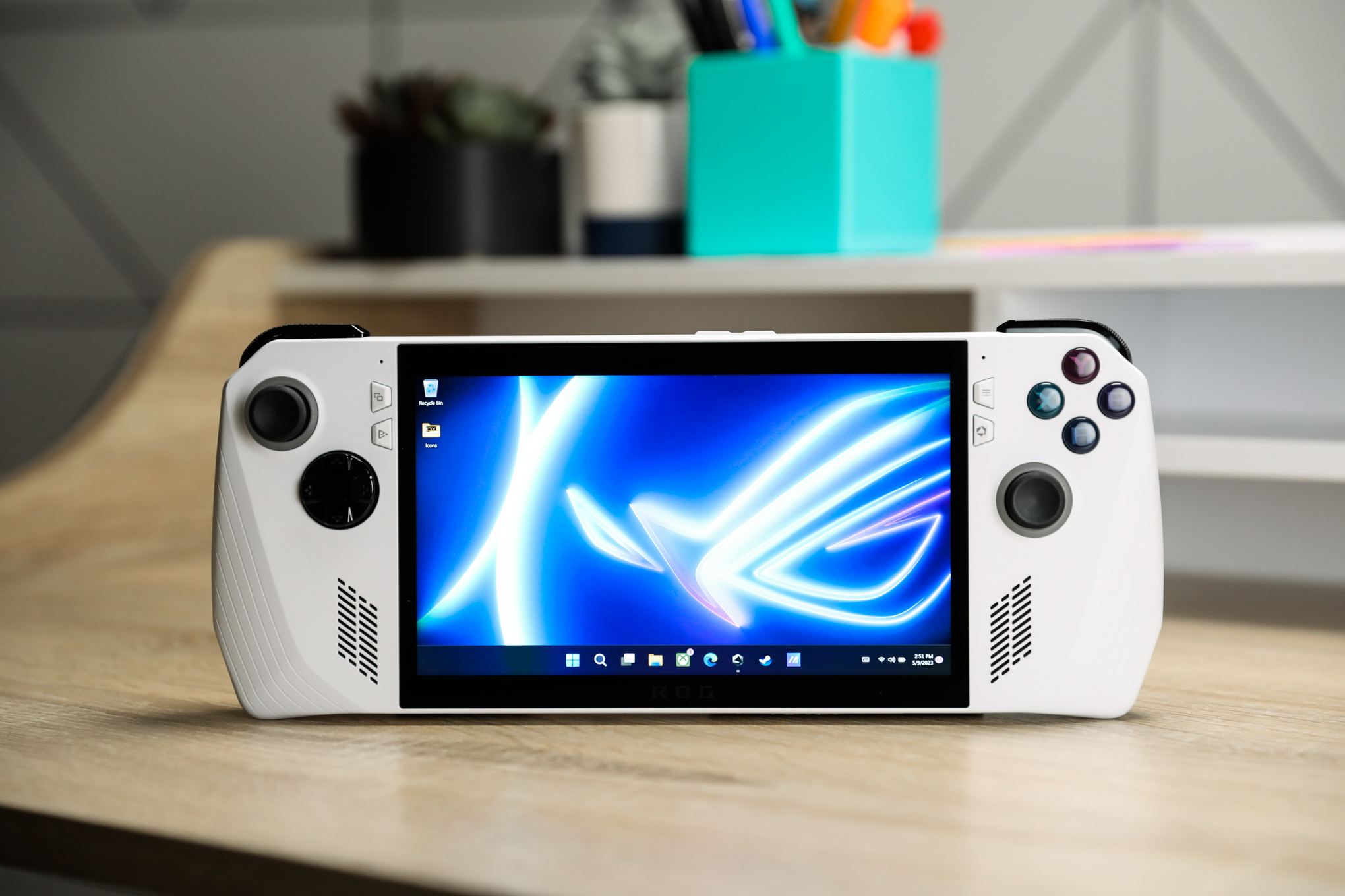 Microsoft Harus Perbaiki Windows Agar Bisa Saingi SteamOS di Handheld Gaming PC