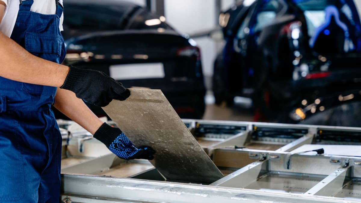 Terobosan CATL: Baterai Logam Lithium dengan Energi Tinggi dan Daya Tahan Lama