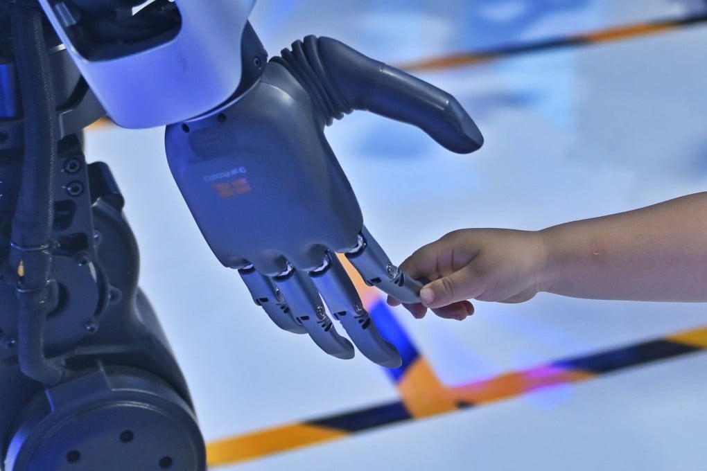 China Luncurkan Sistem Operasi Intewell untuk Kemandirian Robot Cerdas