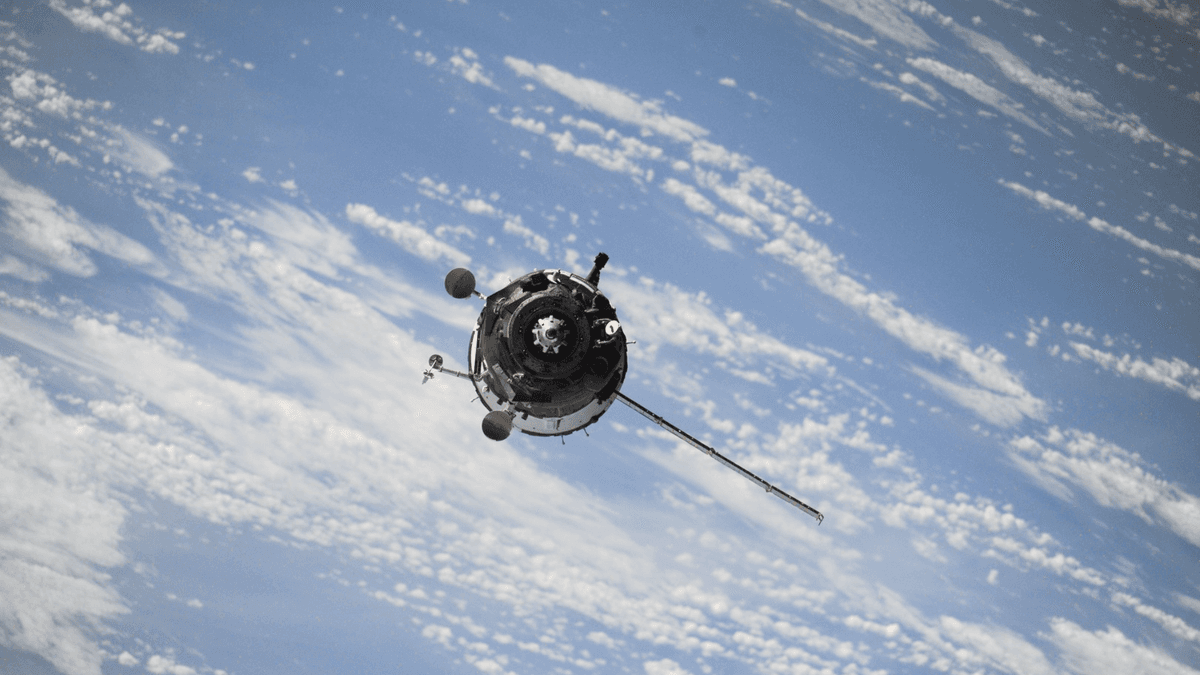 Satelit Rusia Dekati Satelit Mata-Mata AS, Ada Dugaan Senjata Anti-Satelit