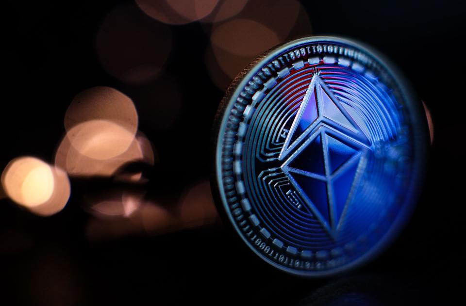 Ketidakpastian Regulasi SEC Menghambat Peluncuran ETF Kripto dengan Staking Rewards