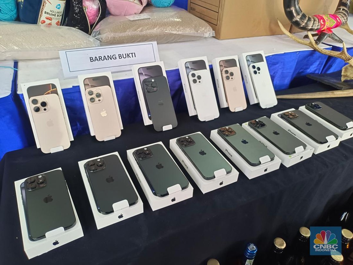 Apple Naikkan Penjualan iPhone di China dengan Diskon Besar-Besaran