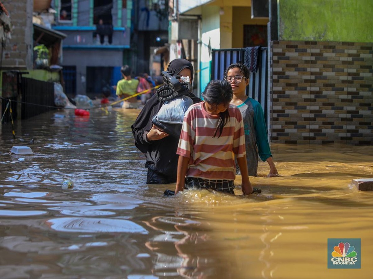 BMKG Imbau Waspada Cuaca Ekstrem Saat Masa Pancaroba di Indonesia