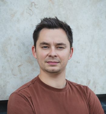 Bagaimana NLX dan Toyota Menggunakan AI Untuk Mempercepat Perbaikan Mobil