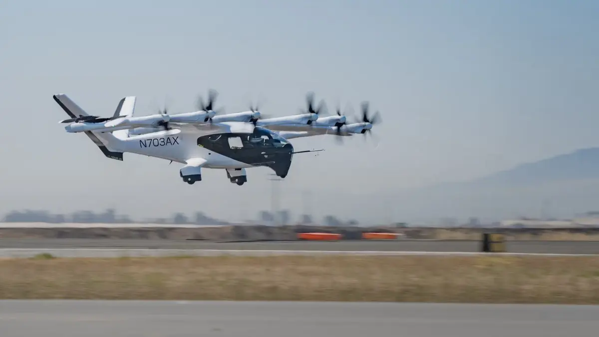 Archer Lakukan Penerbangan Perdana Pesawat eVTOL Midnight dengan Pilot Onboard