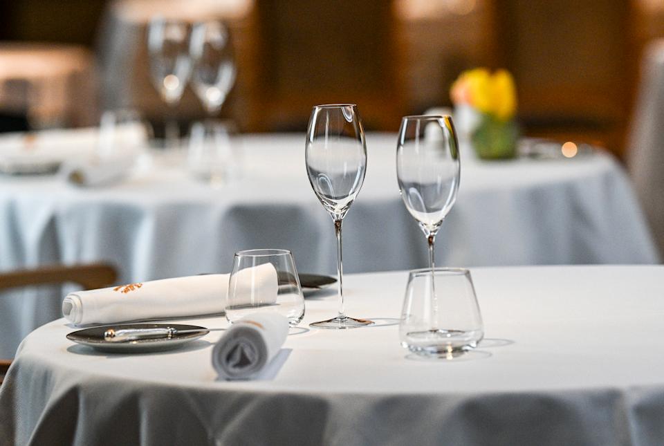 Pelajaran Finansial dari Chef Russell Jackson dalam Membuka Restoran