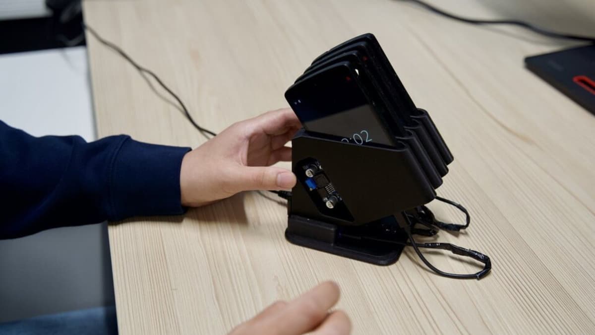 Mengubah Smartphone Bekas Menjadi Data Center Mikro Ramah Lingkungan