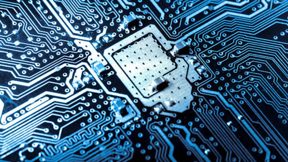 Transistor Tanpa Silikon dengan Desain Gate Mengelilingi Kanal Buka Masa Depan Elektronik Miniatur