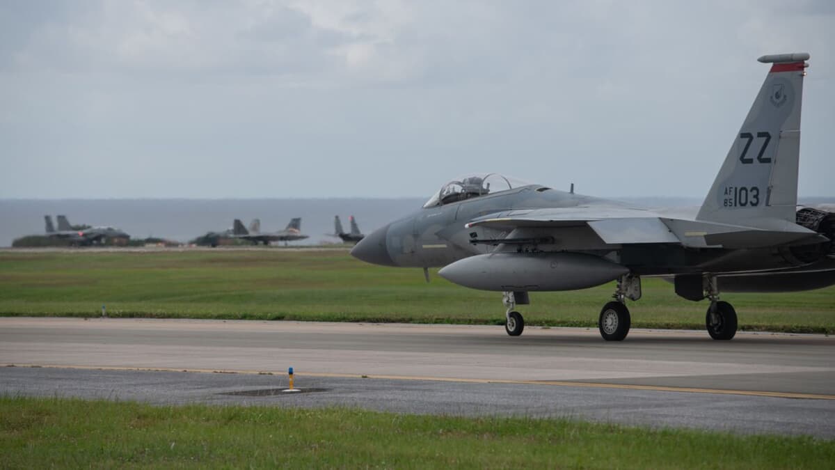 Ledakan di Fasilitas Militer Jepang di Kadena Air Base Utama Okinawa
