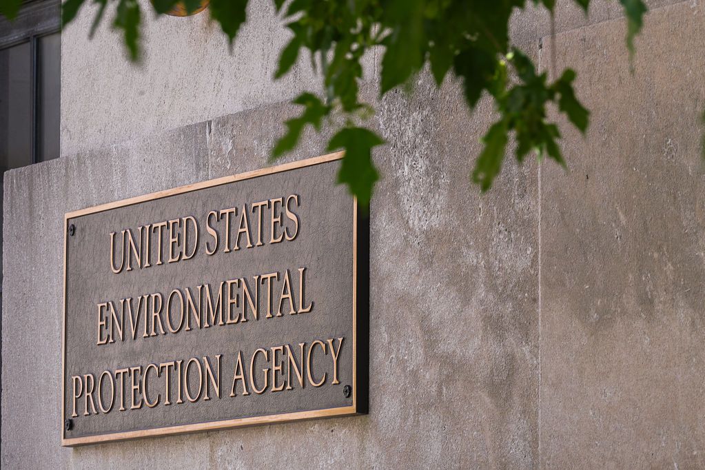 Ancaman Penghancuran Program Kunci EPA yang Melindungi Kesehatan dari Bahan Kimia Berbahaya