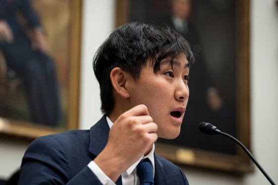 Meta Investasi Besar di Scale AI untuk Kejar Ketertinggalan di Dunia Kecerdasan Buatan