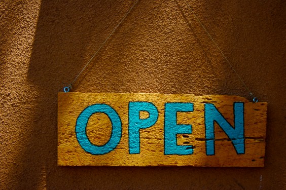 Perkembangan Besar Startup dan Investasi di Juni: Dari IPO Hingga Teknologi AI Gemilang