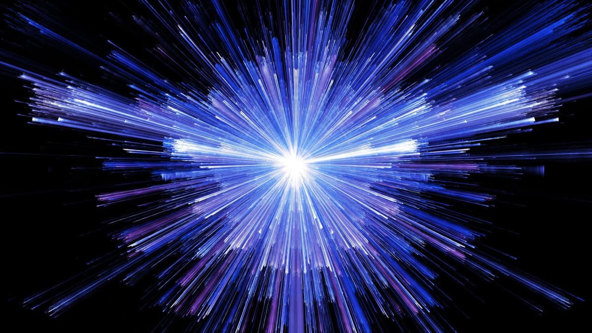 Simulasi Laser Petawatt Ciptakan Cahaya dari Kekosongan Ruang Hampa