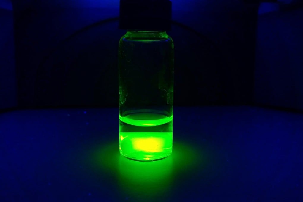 PeLED Baru dari Peneliti Cina Tahan 20 Tahun dan Super Terang untuk Layar