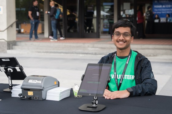 Kesempatan Terbatas Jadi Sukarelawan di TechCrunch All Stage Boston 2025