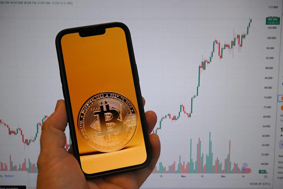 Investasi Rp 822.25 triliun ($50 Miliar)  di MicroStrategy Picu Risiko Tersembunyi dari Bitcoin