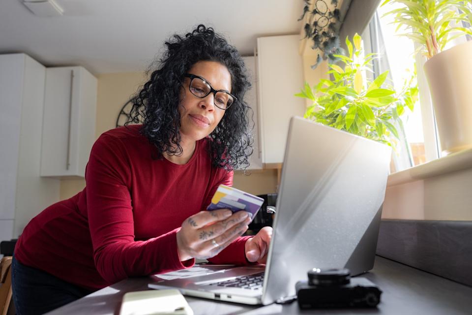 Apakah Saham Visa Masih Layak Dibeli di Tengah Tantangan Stablecoin dan Gugatan?