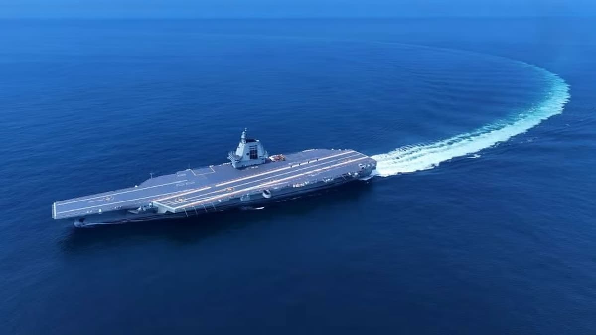 Kapal Induk Fujian Cina Siap Lakukan Serangan Massal Pesawat untuk Keunggulan Tempur