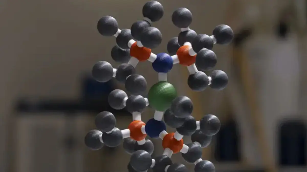 Hard Drive Molekul Baru Simpan Setengah Juta Video TikTok Dalam Ukuran Perangko