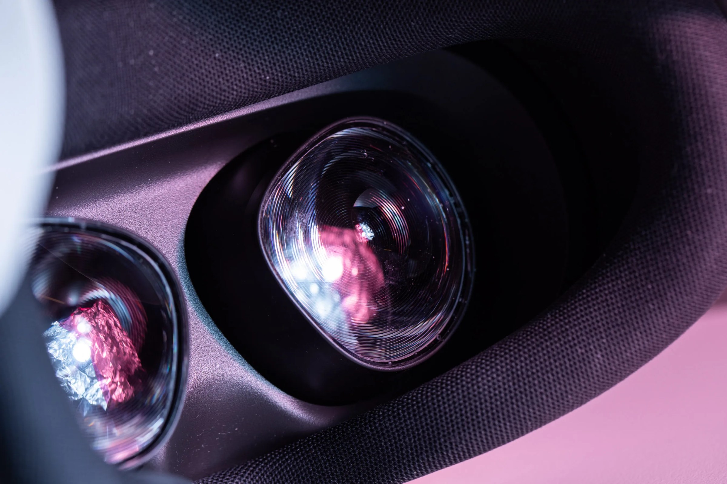 Meta Gunakan Foto Pribadi di Rol Kamera untuk Latih AI Tanpa Izin Jelas