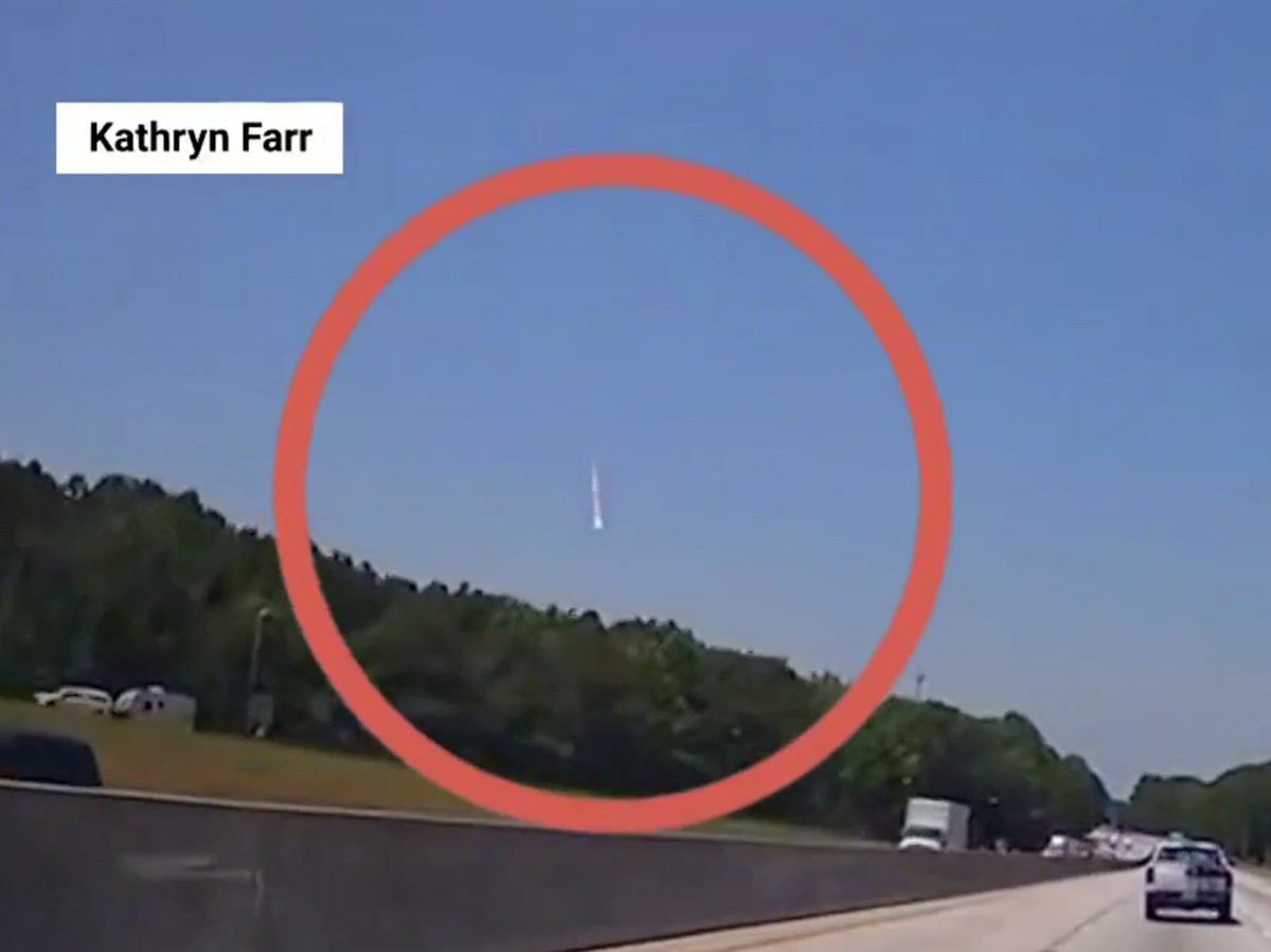 Meteor Raksasa Jatuh di Langit Amerika: Bola Api Hebohkan Warga