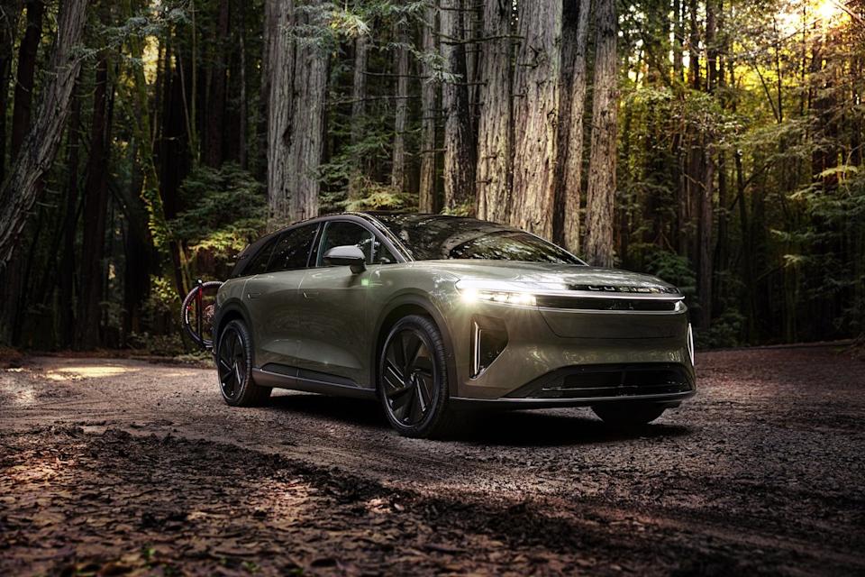 Mengapa Sebaiknya Tunggu Dulu Sebelum Membeli Saham Lucid Group