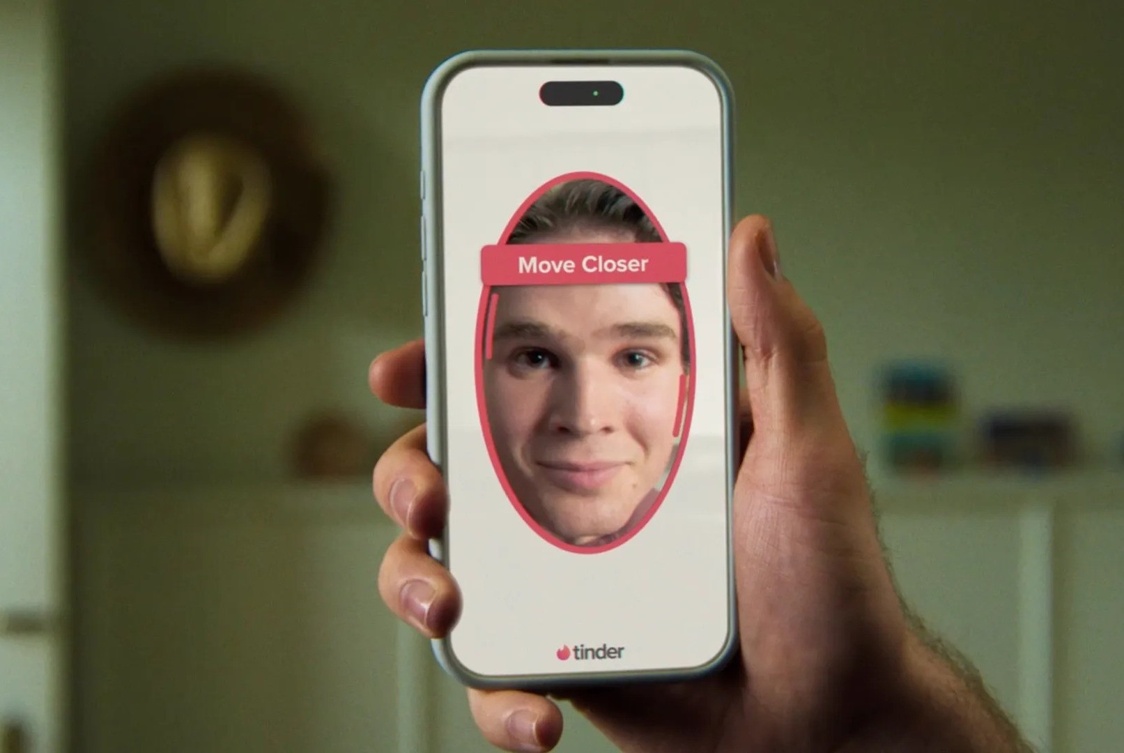Tinder Wajibkan Verifikasi Wajah untuk Cegah Akun Palsu di California