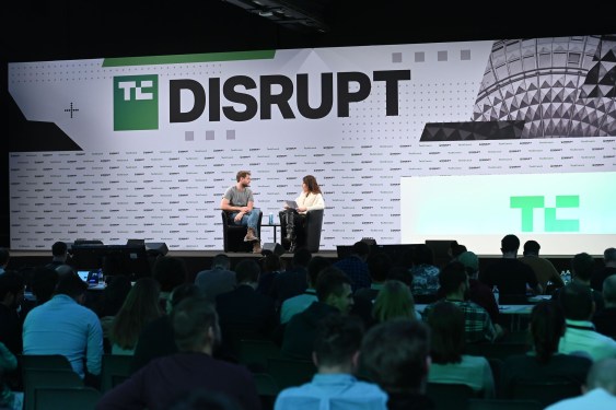 Strategi Penting Startup untuk Siap Go Public di TechCrunch Disrupt 2025