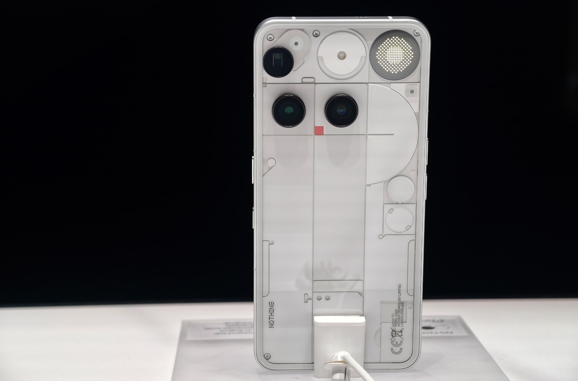 Nothing Phone 3: Ponsel Flagship Baru dengan Desain Glyph yang Inovatif