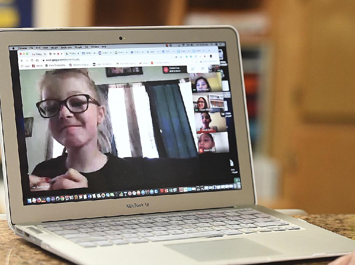 Cara Mudah Menggunakan Kamera HP Android Sebagai Webcam Laptop