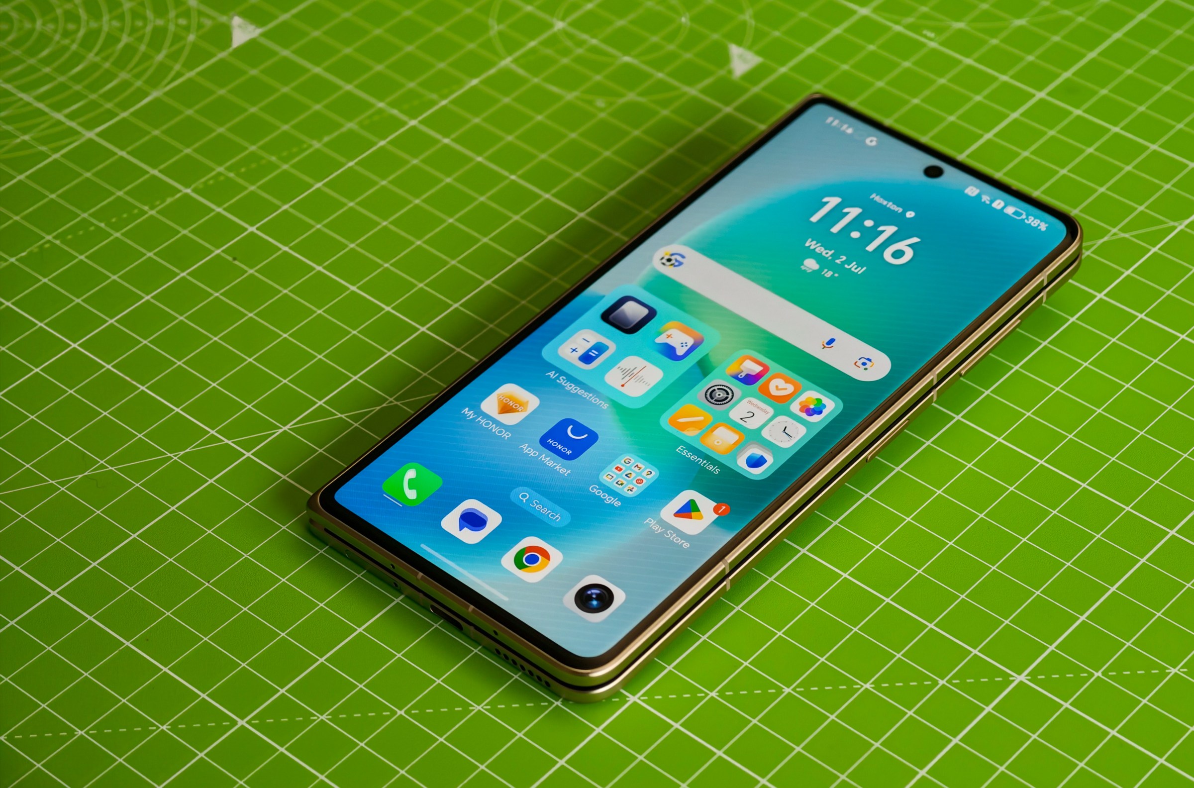 Honor Magic V5: Ponsel Lipat Tertipis dengan Kamera Super Besar dan Performa Kuat