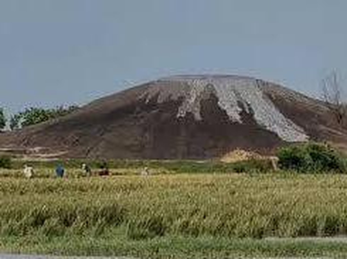 Fenomena Gunung Lumpur di Grobogan: Bukan Gunung Api Baru Tapi Peluang dan Risiko