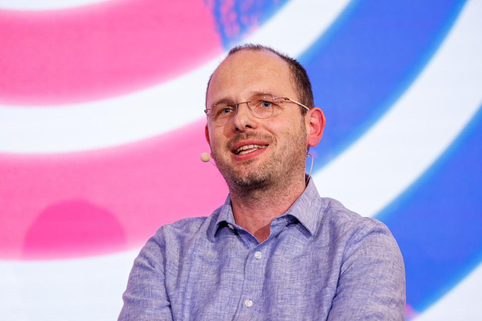 CEO GitHub: Perusahaan Pintar Akan Rekrut Lebih Banyak Developer di Era AI